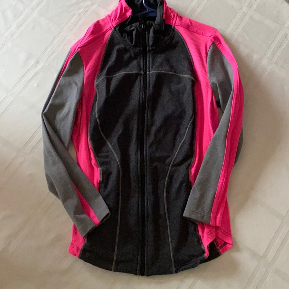 Workout zip up